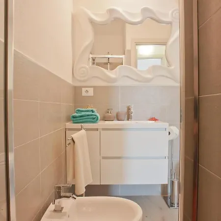 Apartment Lovely Garden To Private Heated Pool *